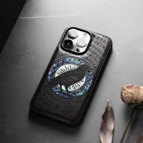 Vista 4 de Carveit Funda protectora de madera de diseñador para iPhone 13 Pro, funda magnética, grabado en madera e incrustaciones de concha, funda de madera