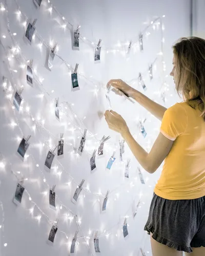 Vista 5 de Riakrum Guirnalda de 20 luces de hadas de 7 pies a pilas [3 estilos], tira de luces LED a granel impermeable para tarros de Navidad, boda Blanco