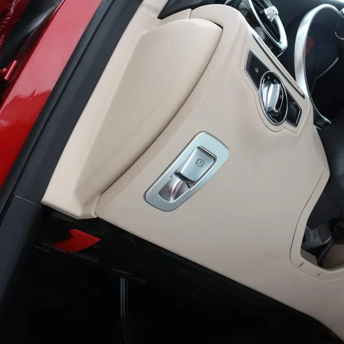 Vista 5 de YIWANG para Mercedes Benz W213 E GLC Clase C W205 2015-2020 ABS cromado mate cubierta de freno de mano electrónica