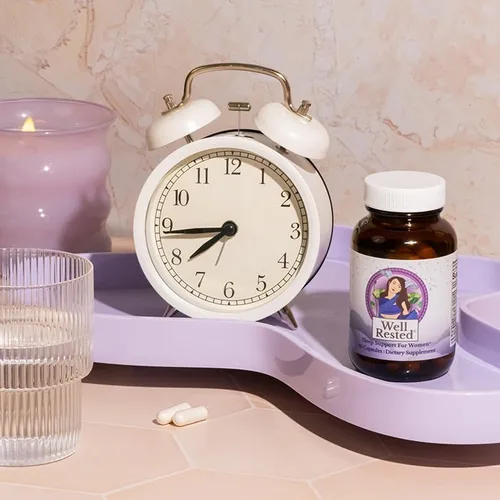 Vista 5 de MENOLABS Well Rested Sleep Aid - 60 cápsulas - Suplementos de menopausia para mujeres con glicinato de magnesio, melatonina, L-glicina, L-teanina