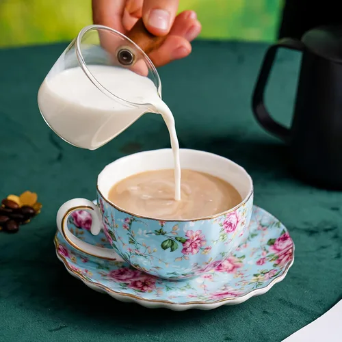 Vista 7 de Agyiuns Taza de té y platillos, tazas de té floral de 6.4 onzas con borde dorado, taza de té de porcelana, tazas de café capuchino espresso con Azul