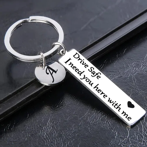 Vista 3 de Llavero seguro para el novio, regalos del día de San Valentín para novio, regalo de I Love You para él, llaveros