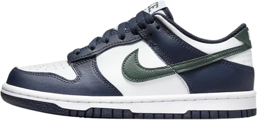 Vista 857 de Nike Kid's Dunk Low Sneaker
