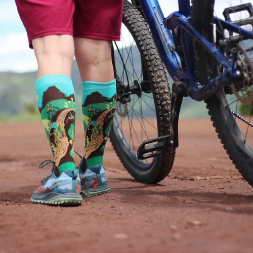 Vista 7 de I'd Rather Be - Calcetines divertidos para hombres y mujeres, regalos para golf, caza, camping, senderismo, esquí, lectura, deportes y mucho más