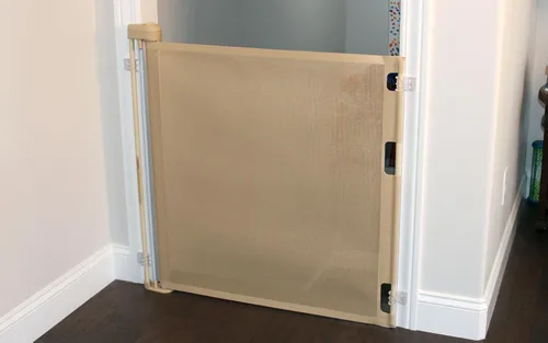 Vista 9 de Puerta retráctil bebé seguridad Retract-A-Gate, Negro