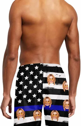 Vista 2 de Traje de baño personalizado para hombre, divertido estampado de fotos personalizado con la bandera estadounidense, pantalones cortos, regalos