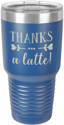 Vista 11 de Taza de viaje de acero inoxidable con tapa superior deslizante y pajita con texto en inglés "THANKS A LATTE 30oz Taza de viaje", compara con Yeti