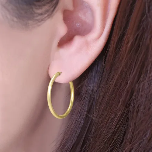 Vista 2 de Aretes de aro sin fin rellenos de oro amarillo de 14 quilates de 1.575 pulgadas (calibre de 0.118 in).