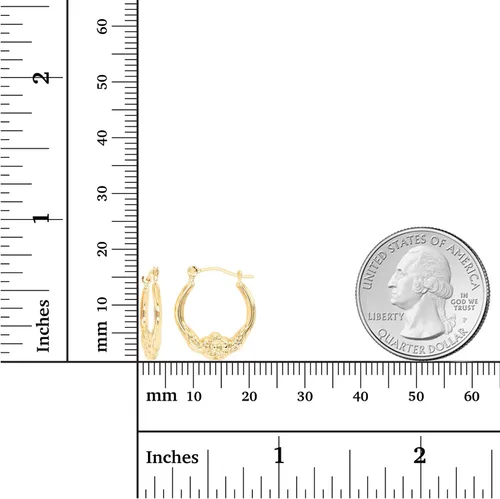 Vista 4 de Aretes de aro de oro amarillo de 14 quilates con múltiples formas de cierre con bisagras, alas y corazón, paloma y querubín, aretes de oro macizo