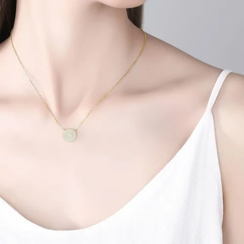 Vista 2 de Collar con colgante redondo de disco pavé de plata de ley 925 con circonita cúbica de 18 pulgadas Dorado