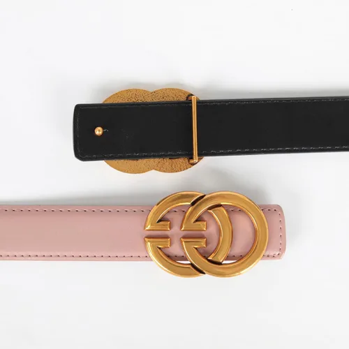 Vista 129 de Cinturón de cuero clásico con hebilla de metal para mujer con vestido de jeans