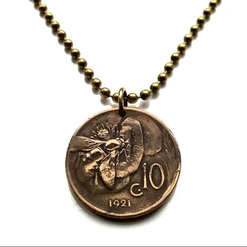 Vista 2 de 1923 Italy Italia 10 Cent coin pendant honey bee bumble bee beekeeper honey farmers pollination beehive Roma Milan Florence Venice Napoli Turin Pisa