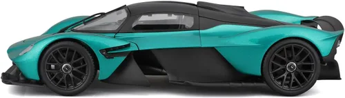 Vista 3 de Maisto 1:18 Scale Special Edition 2022 Aston Martin Valkyrie Vehículo fundido a presión, verde