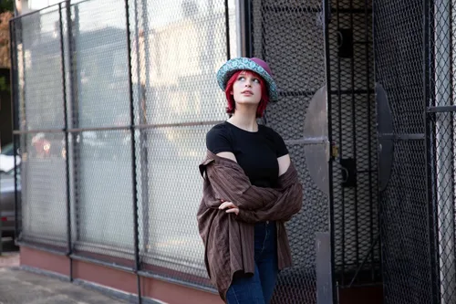 Vista 5 de Fits Y'all X Victoria Weiss Artist Collection Reversible Butterfly Print Bucket Hat for Men, Women, and Unisex
