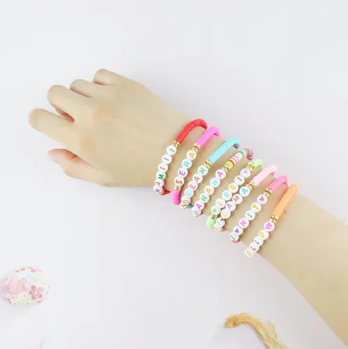 Vista 4 de Juego de 8 pulseras Karol G de la amistad para mujeres y niñas, Manana Sera Bonito Karol G Concierto trajes pulseras joyería para fans, Plástico