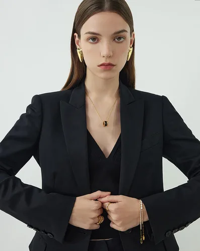 Vista 3 de INNERDIVA Aretes de oro con forma de corazón y dulce amor, regalo para mujer