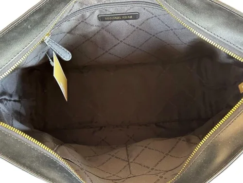 Vista 3 de Michael Kors Jet Set Item Bolso mediano con cadena de bolsillo frontal (negro), Negro