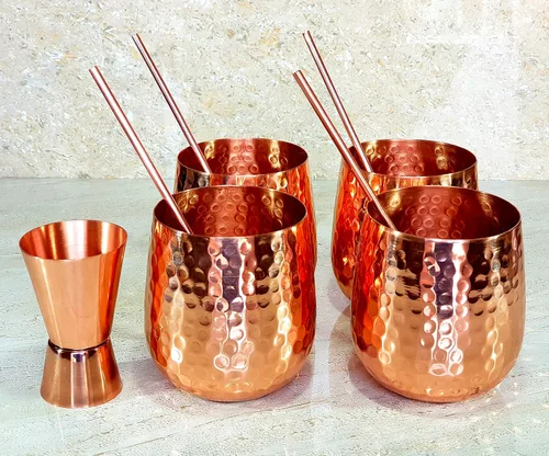 Vista 4 de eSplanade Moscow Mule - Juego de 4 tazas de cobre, 4 pajitas de cobre y un medidor de clavijas