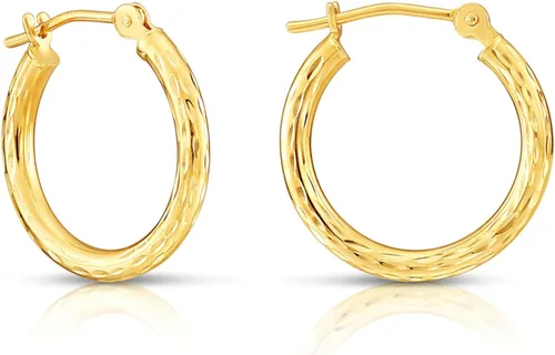 Vista 7 de Aretes de aro redondos de oro amarillo de 10 quilates grabados a mano, corte de diamante, cierre seguro en la parte trasera