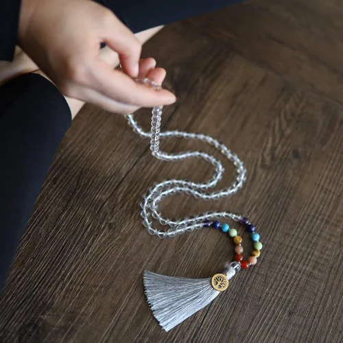Vista 3 de COAI Collar Mala de piedra anudada a mano con 108 cuentas