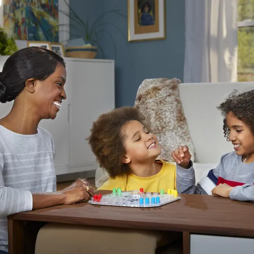 Vista 8 de Hasbro Juego de mesa de problemas de juego para niños de 5 años y más, 2-4 jugadores