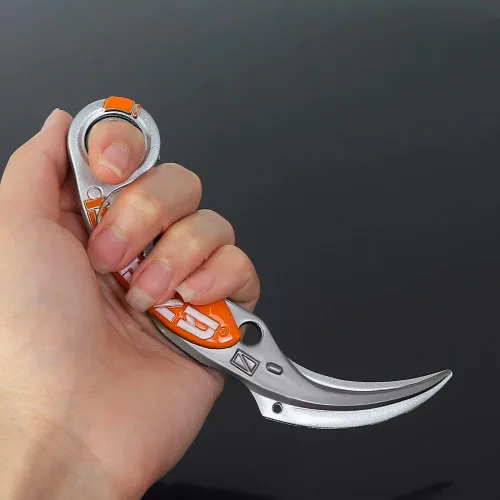Vista 5 de Chewmeter Juego Valorant Velocity Karambit Cuchillo Figuras de Acción Juego Juguetes Colección Llavero Regalo Escritorio Decoración Mochila Colgante