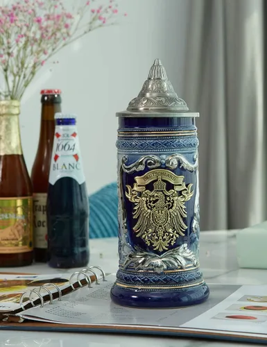 Vista 2 de HAUCOZE Jarra de Cerveza Alemana con Medallón de Águila, Tankard Vikingo para Beber con Tapa de Peltre para Regalos de Cumpleaños Hombres Padre