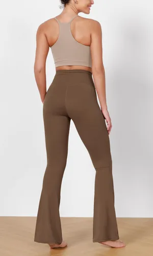 Vista 3 de ODODOS Cloud Feeling - Pantalones acampanados cruzados con bolsillos para mujer, cintura cruzada, corte de bota, pantalones de yoga, 3032 pulgadas