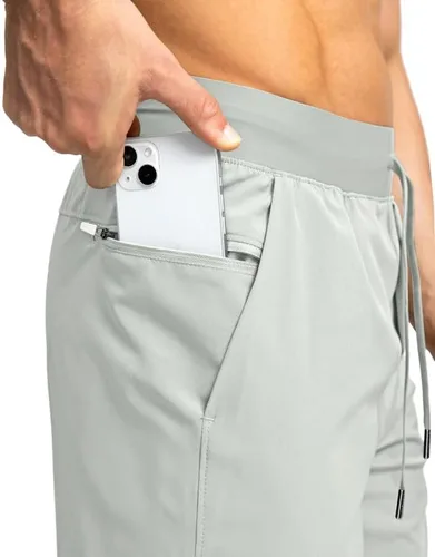 Vista 5 de Pantalones deportivos para hombres, pantalones cortos livianos y de secado rápido para gimnasio y entrenamiento atlético con bolsillos