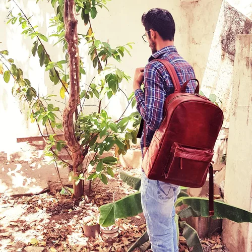 Vista 8 de Jaald Mochila de piel marrón de 18 pulgadas para ordenador portátil, resistente al agua, casual, mochila de viaje, cómoda y ligera, para senderismo