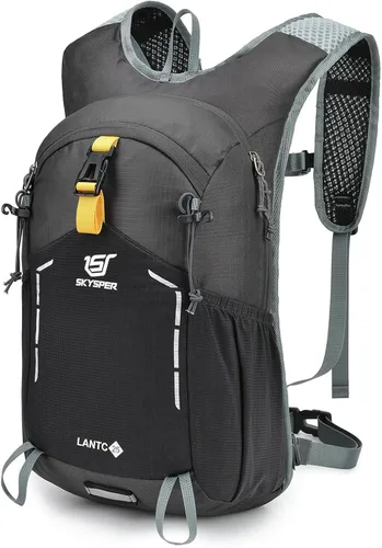 Vista 13 de SKYSPER Mochila de senderismo pequeña – Mochila de viaje de 15 L, ligera, resistente al agua, mochilas de senderismo para mujeres y hombres, Negro