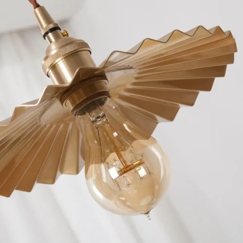 Vista 6 de Elegante lámpara de araña de una sola cabeza estilo nórdico japonés, luz colgante de latón retro para isla de cocina, porche, balcón