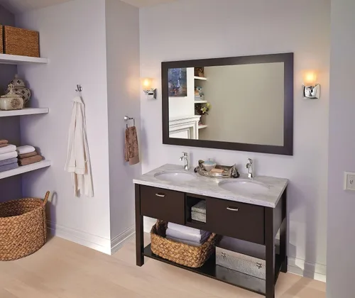 Vista 3 de Moen YB5161CH Voss - Accesorio de tocador de baño de doble montaje con 1 luz con vidrio esmerilado, cromado