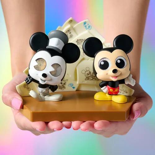 Vista 4 de Disney Doorables NUEVA Entrada Principal juego de 2 figuras coleccionables de Mickey Mouse de 3 pulgadas, juguetes oficialmente licenciados