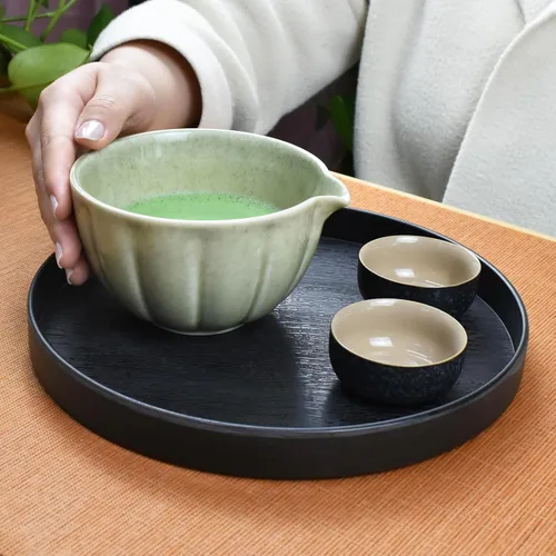 Vista 8 de Artcome Juego de té matcha japonés de 7 piezas, cuenco matcha con boquilla para verter, batidor de matcha, cuchara de té, soporte para batidor, kit