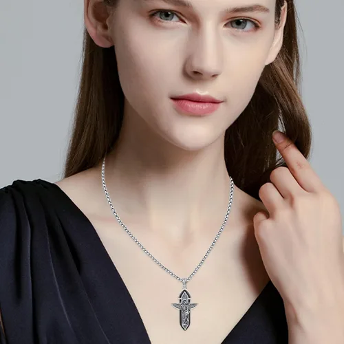 Vista 4 de Brisskaari Collar de San Miguel para hombres y mujeres, plata de ley 925, arcángel católico, colgante de amuleto de San Patricio, regalo de joyería