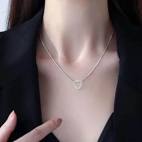 Vista 5 de Honbay 100 cuentas de corazón hueco de aleación, cuentas sueltas de metal en forma de corazón, marco de cuentas para aretes, pulseras, collares