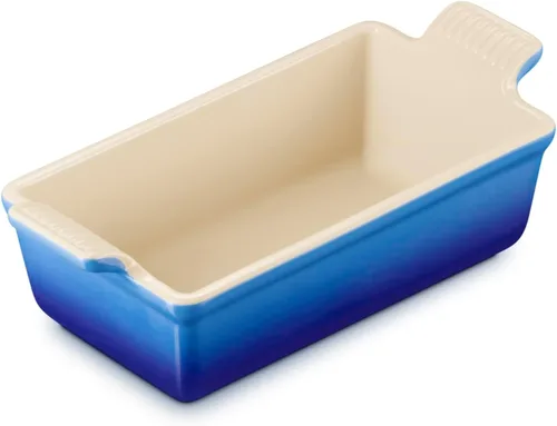 Vista 8 de Le Creuset Stoneware Heritage - Molde para pan, 9 x 5 x 3 pulgadas (1.5 cuartos de galón), Cerise