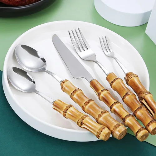 Vista 7 de Juego de cubiertos de bambú de 40 piezas para 8, juego de cubiertos de acero inoxidable 18/10 con mango de bambú, cubiertos de bambú natural