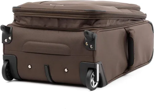 Vista 4 de Travelpro Luggage Maxlite 5 Juego de 2 piezas Bolsa suave y Rollaboard de 22 pulgadas, Moca