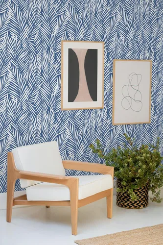 Vista 6 de NextWall Stacy Garcia Home Mod Palm Peel and Stick Papel pintado (azul costero)