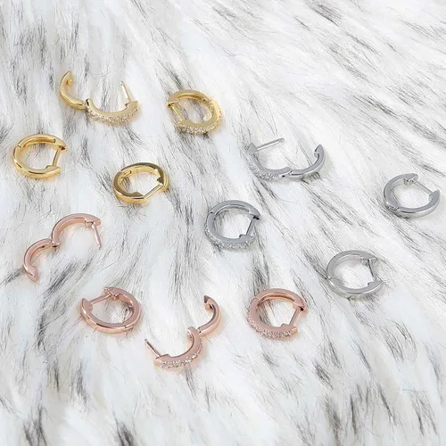 Vista 8 de Gacimy - Arracadas de mujer de oro de 14 quilates, aretes Huggie pequeños con broche para cartílago.