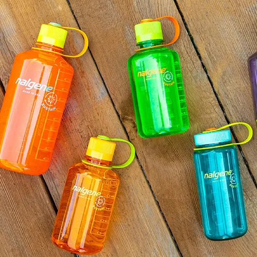 Vista 2 de Nalgene - Tritan - Botella de agua de boquilla estrecha sin BPA (16 onzas). Gris