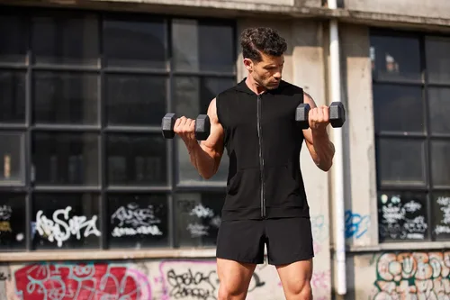 Vista 2 de COOFANDY Camiseta sin mangas con cremallera para hombre, con capucha, culturismo, fitness, corte muscular, sin mangas, para gimnasio
