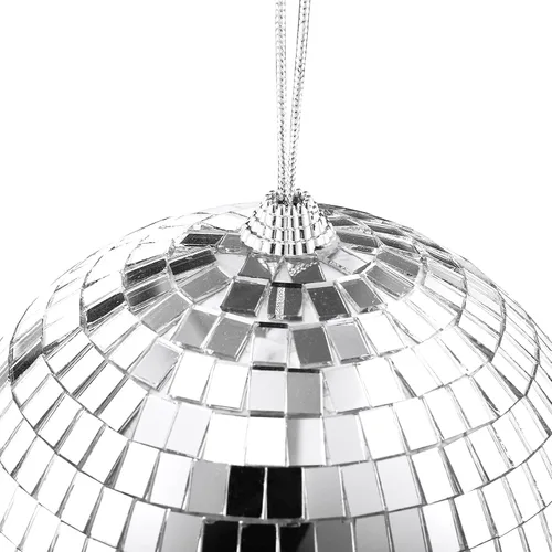 Vista 3 de Paquete de 4 bolas de discoteca de espejo, bolas de discoteca colgantes plateadas de 6 pulgadas con cuerda adjunta para una fiesta o efecto de luz