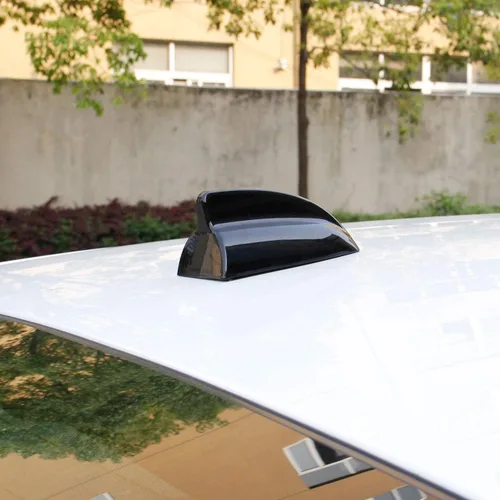 Vista 4 de Antena de techo negra con forma de aleta de tiburón para cargador Dodge Challenger 2009-2021
