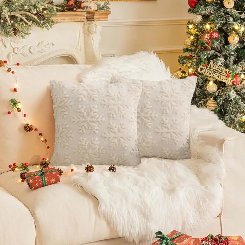 Vista 5 de Juego de 2 fundas de almohada decorativas de terciopelo de invierno con copos de nieve beige, 18 x 18 pulgadas, funda de cojín cuadrada