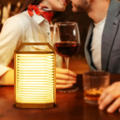 Vista 7 de Lámpara portátil de bambú - Linterna japonesa plegable con carga USB, pantalla de papel de fibra resistente a rasgaduras e impermeable, luz de viaje