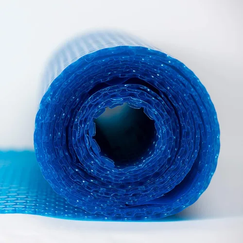 Vista 4 de Blue Wave Cubierta solar rectangular para piscina de 16 x 32 pies, color azul de 12 mil, cubierta solar para piscina sobre el suelo y piscina