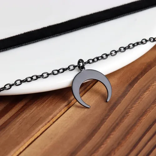 Vista 3 de Gothic Choker, Choker Necklace for Women, Black Velvet Choker, Layered Necklace, Goth Jewelry for Women